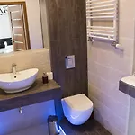 Oder Apartments- Private Parking Apartman