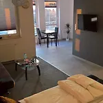 Oder Apartments- Private Parking Apartman *