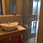 Oder Apartments- Private Parking Apartman