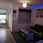 Oder Apartments- Private Parking Apartman