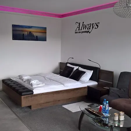 Oder Apartments- Private Parking 슈체친