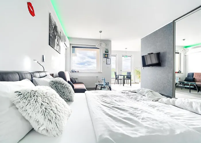 Oder Apartments- Private Parking Apartamento