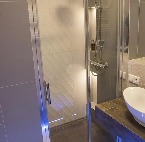 Oder Apartments- Private Parking Apartamento